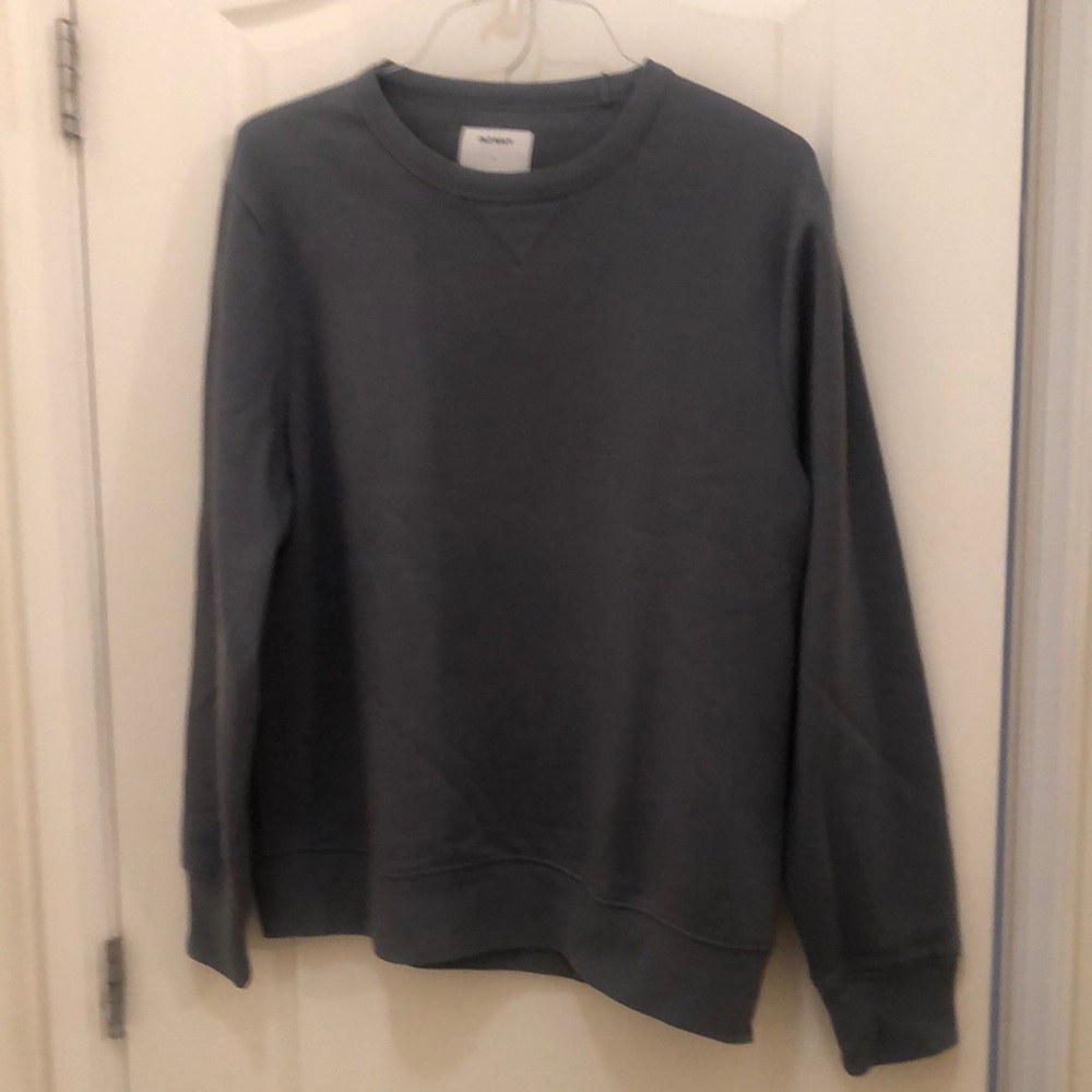 Old Navy. Sweatshirt